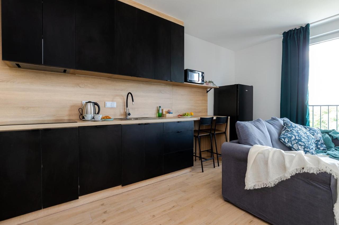 Apartment Shortstaypoland Pileckiego Warschau